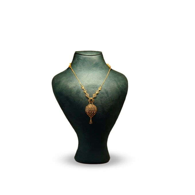 Bengali Necklace With Oval Shape Locket